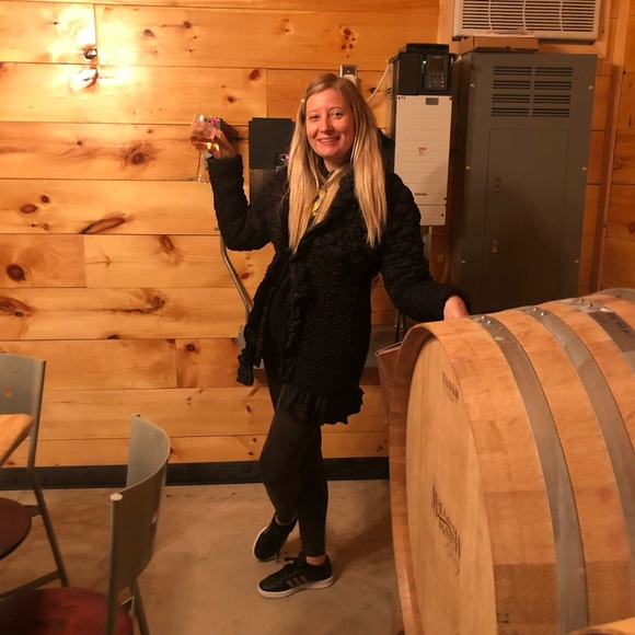 Meet your Posher, Dorothy - Picture 2 of 6